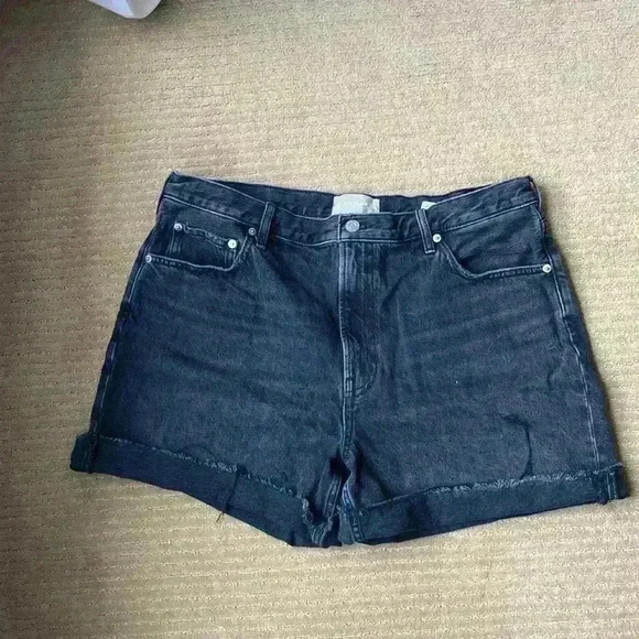 Everlane Cheeky Jean Short, high waisted Jean shorts black, size 33. - Picture 9 of 15